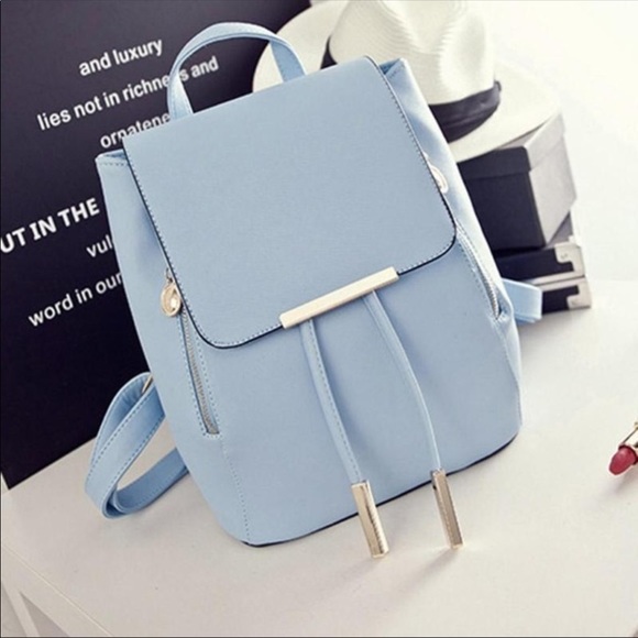 ✨ Boutique Backpack ✨ - Picture 6 of 8